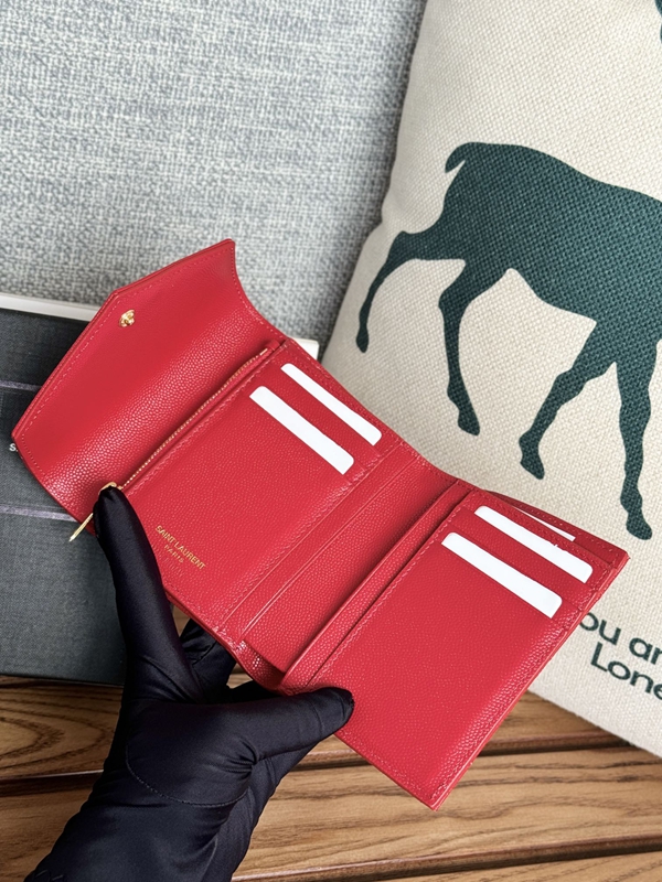 イヴサンローラン財布素材ディテール